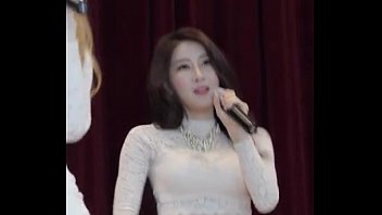 Gadis Korea Seksi Menggoda