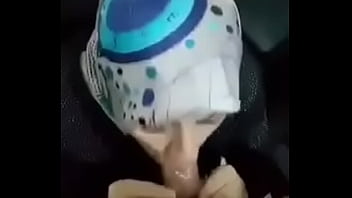 Teriakan Mesra Di Balik Jilbab