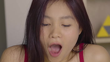 Tak Tahan Lagi, Harus Kubasahi Ranjang Ini