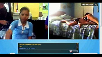 Gadis Indonesia Panas Menggoda Di Depan Webcam