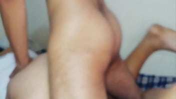 Malam-malam, Ibu Tiriku Yang Jalang Menyelinap Ke Kamarku Untuk Kusodomi Seperti Pelacur Kesepian