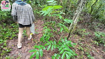 Gadis Thai Ngentot Di Hutan Sambil Cari Jamur Sampai Ingin Kencing