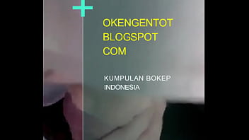 Jilbab Panas Bergoyang