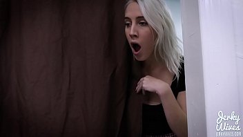 Anak Tiri Nonton Ibu Dan Ayah Tirinya Bercinta Sampai Basah – Cory Chase