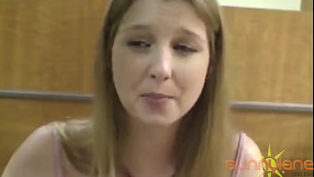 Sunny Lane Si Blonde Taat Nafsu Membungkuk Dan Siap Dihardcore Di Ruang Rawat Inap