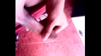 Pria Muda India Yang Menggoda