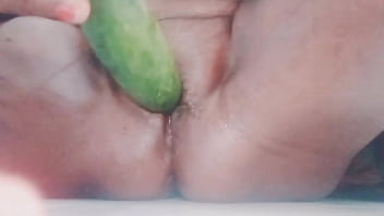 Tante Seksi India Yang Menggoda