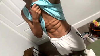 Mau Ikut Gue Ke Gym? Bisa Kita Keringetin Badan Bareng.