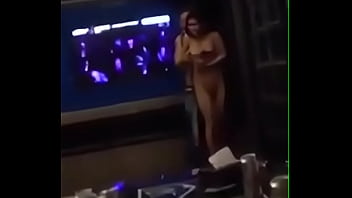 掃不掉的淫蕩！中國再爆情色ktv 男女激戰「3p遊戲」火辣裸照全流出