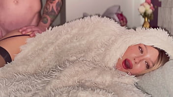 Biarkan Kekasih Ibu Tiriku Mengisi Lubang Pantatku Dan Memuaskannya Dengan Pancaran Sperma