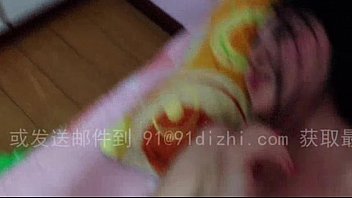 Pasangan Tionghoa Bercinta Liar Di Ranjang Rumah 01