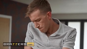 Danny D Awali Hari Dengan Menggila, Menghajar Memek Basah Elisa Calvi Usai Godaan Pagi Yang Menggairahkan