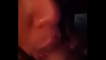 Gadis Desis Ngesot Dengan Penuh Nafsu