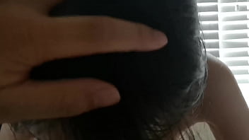 Gadis Tiongkok Dengan Payudara Indah Memberikan Blowjob Yang Menggairahkan