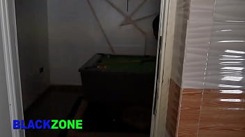 Kekasih Ibu Tiriku Yang Menggoda