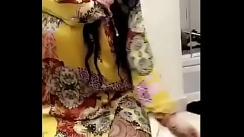 Desi Yang Kedua: Petualangan Sensual Yang Lebih Menggoda