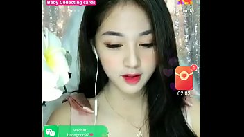 Gadis Asia Menggoda Di Uplive, Tunjukkan Aksi Panasnya
