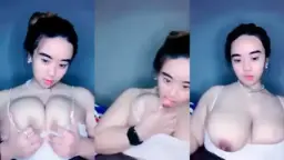 Jijiw Ange Menggoda Dengan Lidahnya Di Uting Yang Montok Dan Membulat
