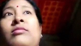 Sensasi Panas Boudi Assam Telanjang Bugil Dalam Foto Syur Yang Bocor