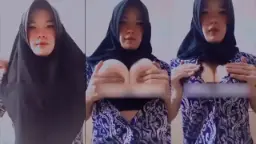 Ukhty Nabilah Berhijab Meremas Payudara Dengan Toge