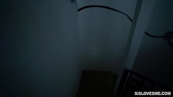 Remaja Nakal Menggoyang Kakak Tiri Dengan Adegan Pov Yang Panas