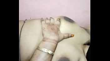 Gadis Desa India Digoyang Tante Tua Dengan Gaya Liar