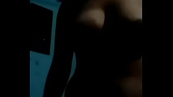 Desi Bhabhi Menggoda Dengan Aksi Telanjang Di Depan Kamera