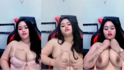 Aqila Chibel Menggoyang Payudara Besar Dengan Ganas