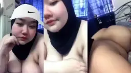 Cewek Abg Berjilbab Tapi Seksi, Video Hotnya Viral Di Tiktok