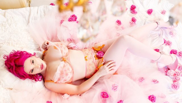 Pink Panas: Sensasi Erotis Twistys Totm Yang Menggoda