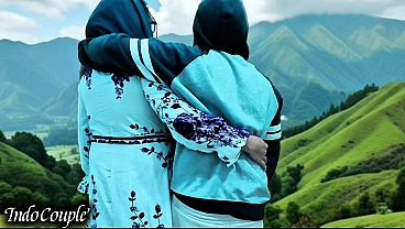 Istri Berjilbab Nakal Menggila, Melahap Sperma Kekasih Gelap Saat Suami Asyik Berlibur Di Bali Bersama Wanita Idamannya.