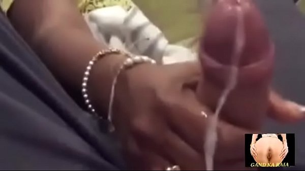 Goyangan Tangan Mami India Yang Menggoda