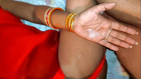 देसी माल की गांड में पहली बार हिंदी में बोलते हुए धीरे-धीरे लोड मारा