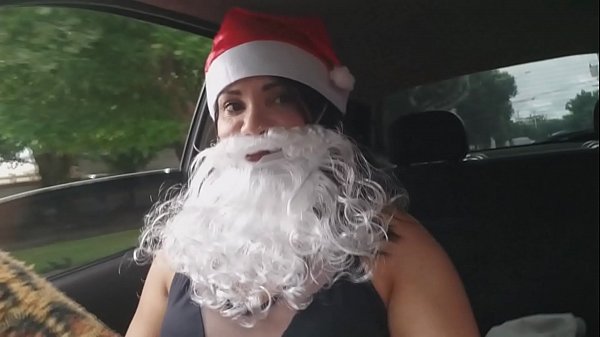 Bianca Foi Pedir Um Presente Pro Papai Noel E Acabou Sentando No Peru Do Natal.