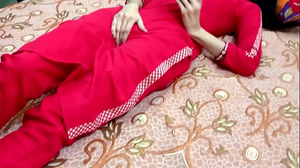 Gadis Langsing Digoyang Penyewa – Film Panas Hindi Dengan Adegan Ranjang Seru