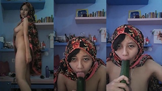 Skandal Mahasiswi Hijab Meruchan Bagian 1, Bikin Mendingin
