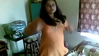 Video Mesum Kakak Ipar Ngewe Adik Ipar, Kontolnya Ngebor Memek Montok Si Sali