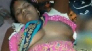 Video Panas Cewek Lokal Pakai Sari Lagi Ngentot Sendiri