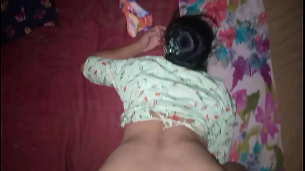 Desi Cewek Loe Gw Peluk Sambil Mainin
