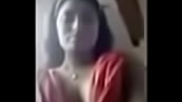 Tontonan Payudara Perempuan India Bikin Melotot