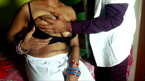 Dokter Menggila, Merobek Celana Pasien Perawan Dengan Suara Serak Hindi