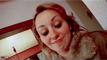 Krystal Si Cewek Arab Seksi Digoda Dan Digenjot Brutal Di Sofa Sama Terry