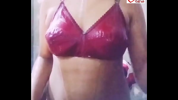 Nonton Video Cewek Desi Asli Lagi Buka Shawar Sambil Jari-jariin Memek.