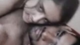 Video Pelajar Desi Bikin Heboh, Aksi Panas Di Kamar Kos.