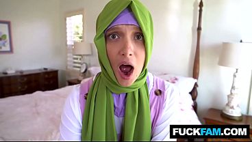 Hijab Panas Ngeces Pertama Kali Ngerasain Kontol Gede Izzy Lush Sama Donnie Rock