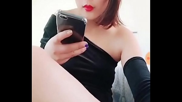 Gogo Live, Bikin Keluar Duit Dan Air Mani Sekaligus!