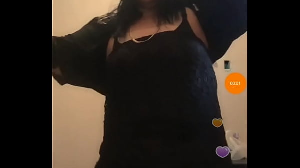 Ibu-ibu Montok Pamer Memek Di Bigo Live