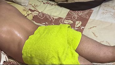Mertua Montok Bantu Menantu, Pijat Berujung Ke Ranjang Panas.