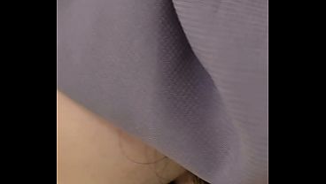 Sekarang Gue Di Kantor, Bos Gue Lagi Ngegenjot Gue Dari Belakang Biar Gue Dapet Kenaikan Gaji, Mulut Gue Penuh Kontol, Badan Gue Lembek Dan Panas.