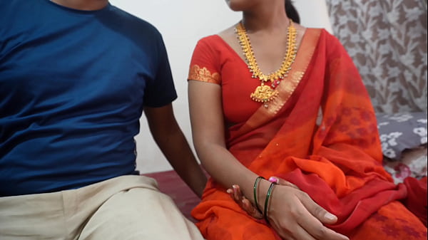 25 साल की गर्म टीचर ने अपने छात्र के साथ जोरदार सेक्स किया, सुनो हिंदी ऑडियो